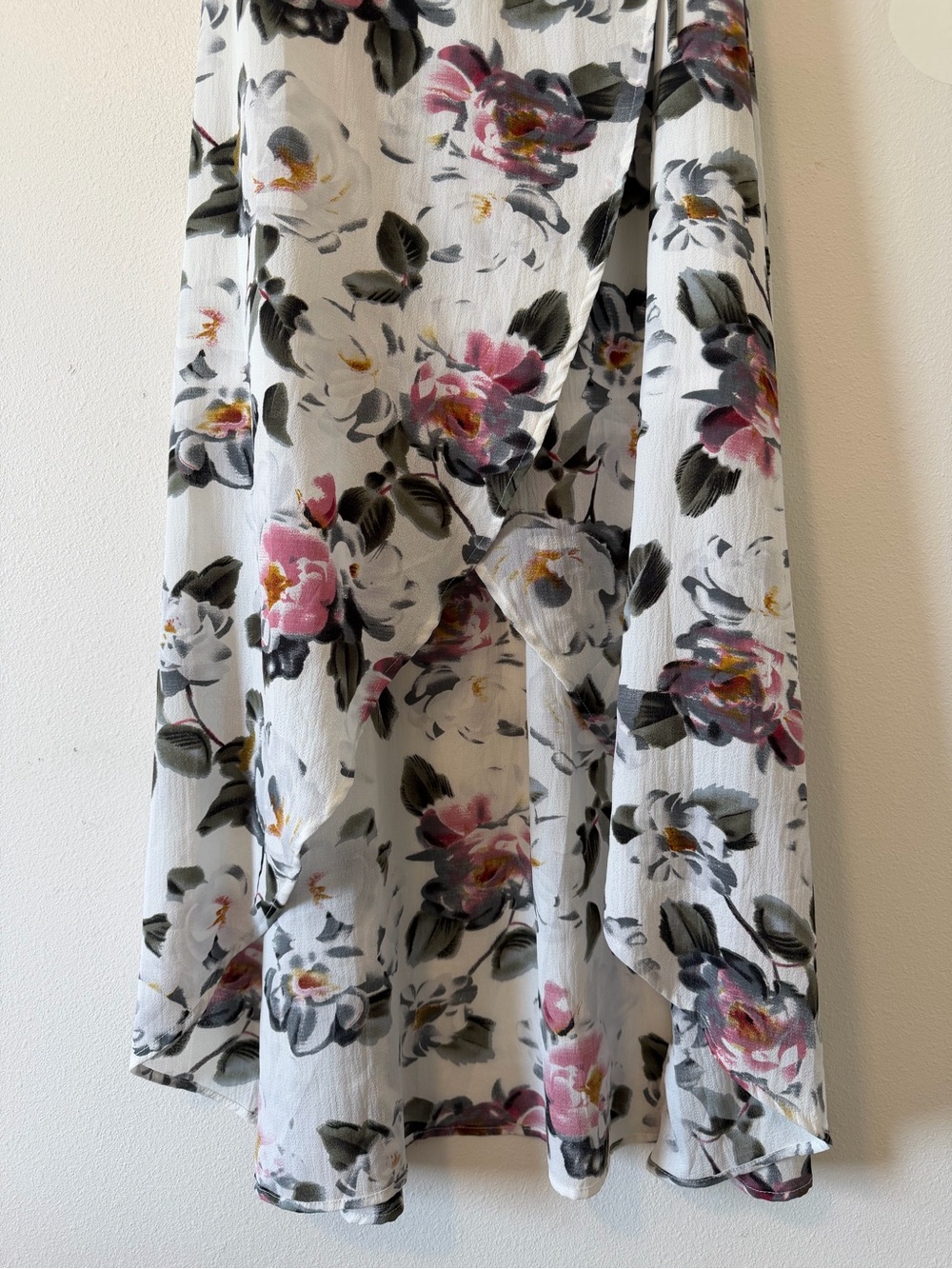EUC Baltic Born White Pink Floral Wrap Midi Dress with Flutter Sleeves - Picture 5 of 11